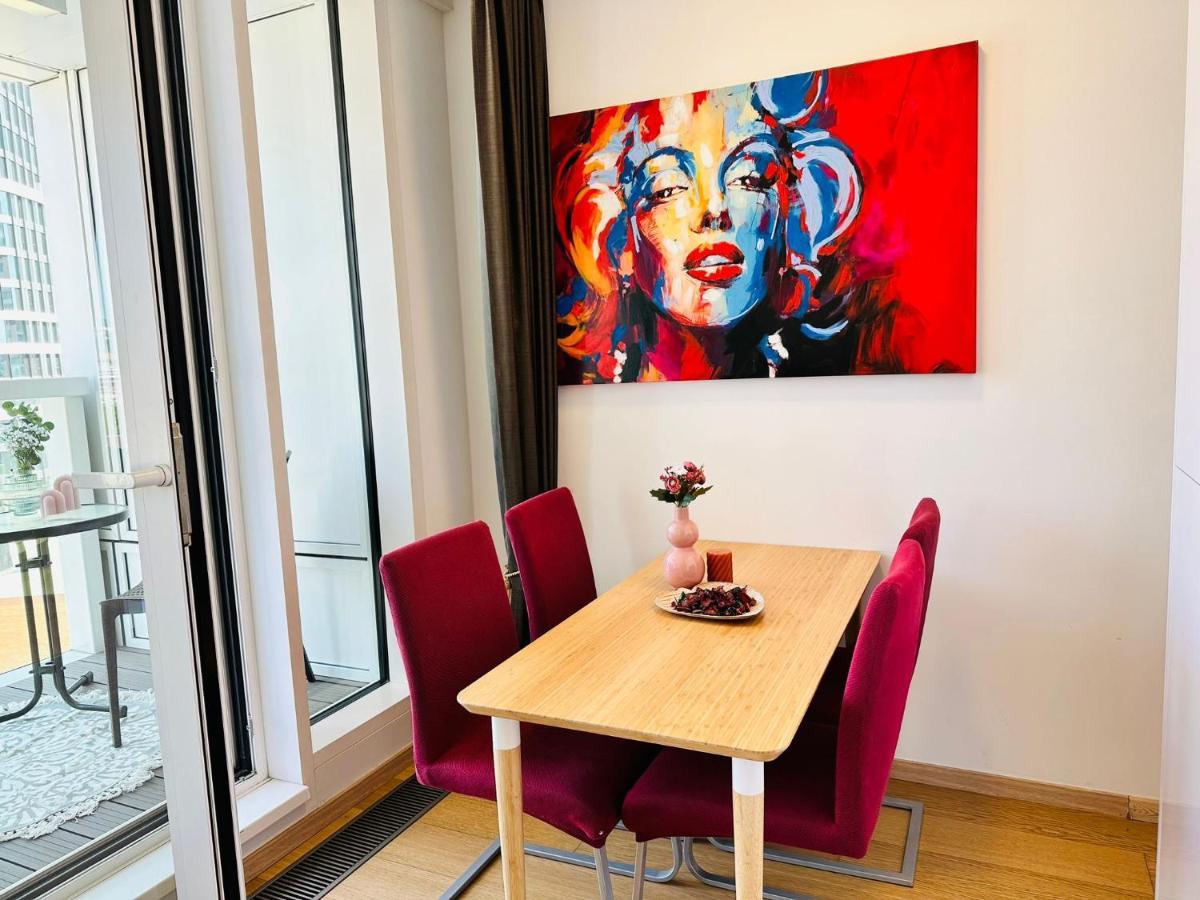 Apartments09 In New Building With Free Parking Panorama City - Amazing View Close To Old Town Братислава Екстер'єр фото