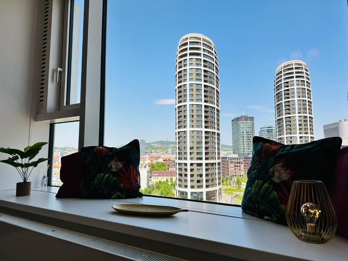 Apartments09 In New Building With Free Parking Panorama City - Amazing View Close To Old Town Братислава Екстер'єр фото
