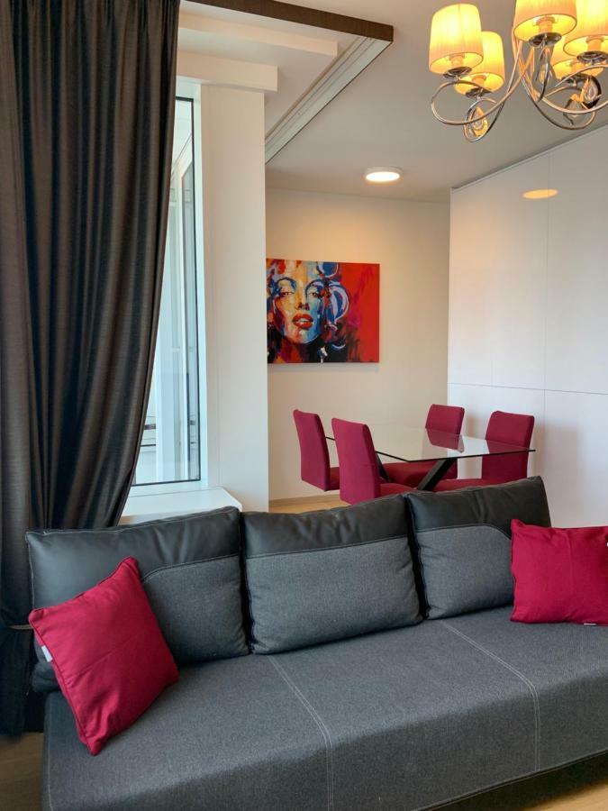 Apartments09 In New Building With Free Parking Panorama City - Amazing View Close To Old Town Братислава Екстер'єр фото